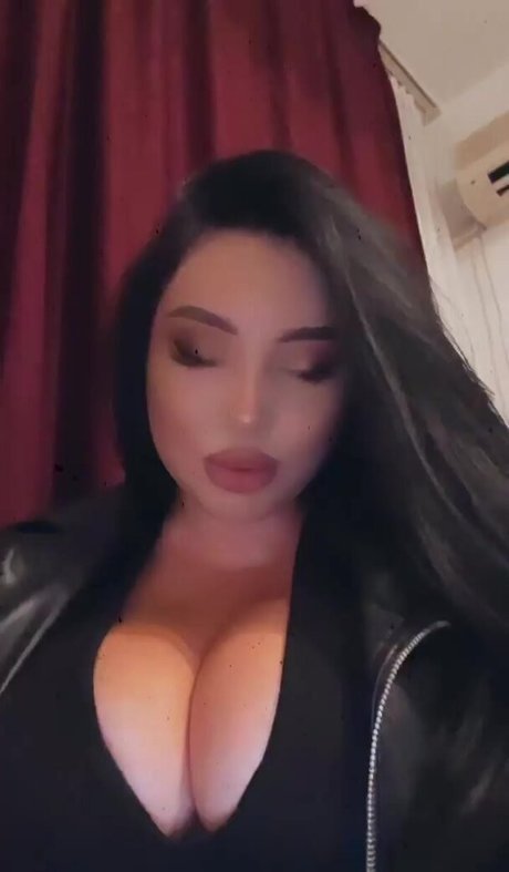 Asa Lochka modèle sexy img