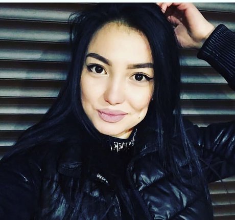 Asa Lochka star du porno belle img