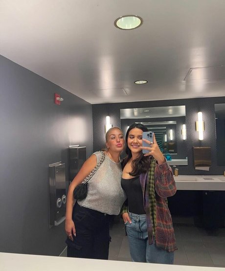 Holly Youpa Fotoaufnahmen