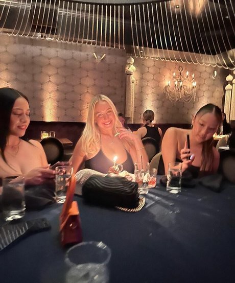 chaton potelé uniquementfans exclusivité de haute qualité des photos