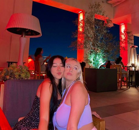 Holly Youpa actrice de grande qualité des photos