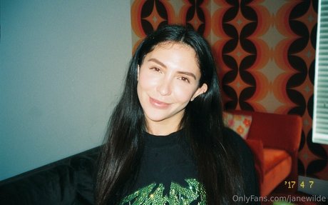 janewilde modèle adulte archive