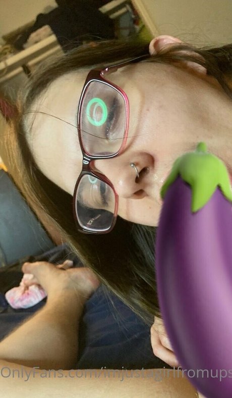 imjustagirlfromupstairs modèle porno images