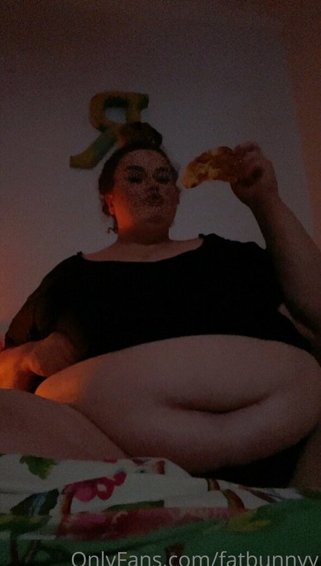 fatbunnyy star exclusive photos