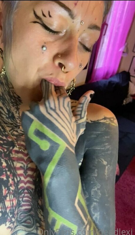 deadlexi étoile nue image