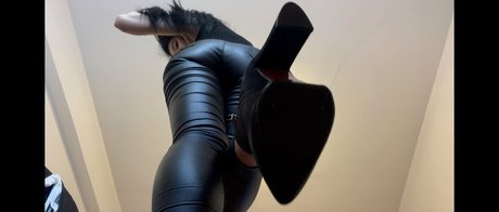 aimeechuasmr beau modèle galeries