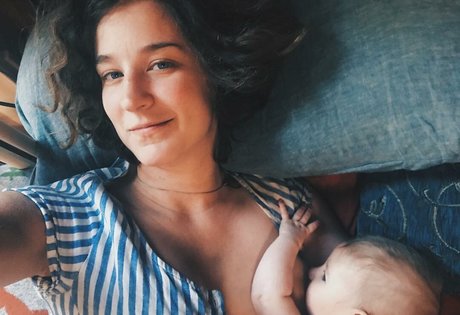 Hallee Hirsh modèle chaud galerie