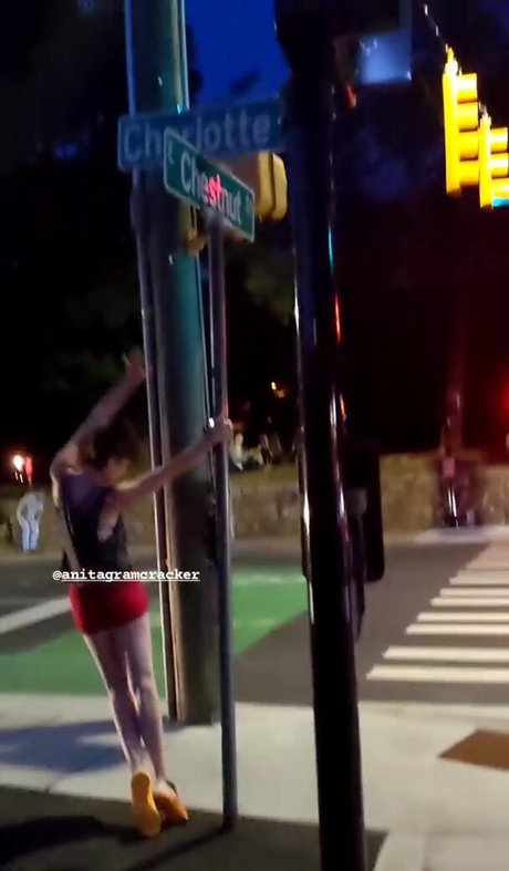 Hallee Hirsh star du porno hd des photos