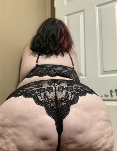 laceee1996 modèle porno image