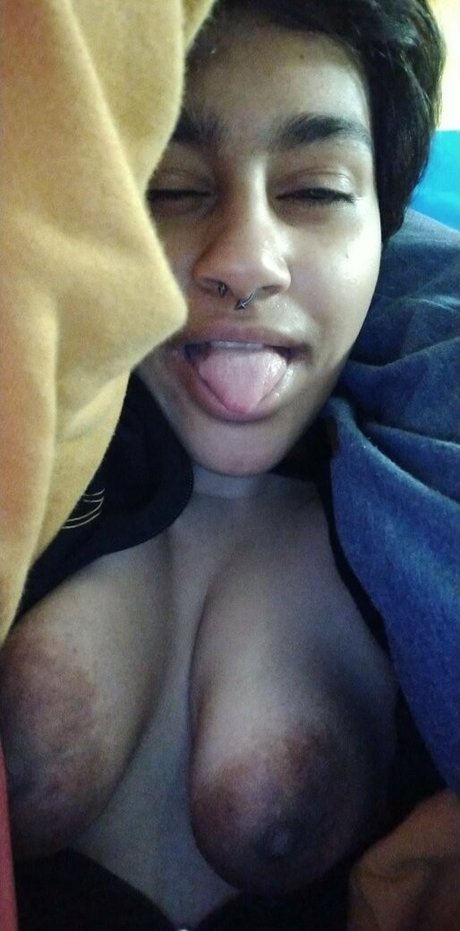 theinvisibleash modèle sexy photos