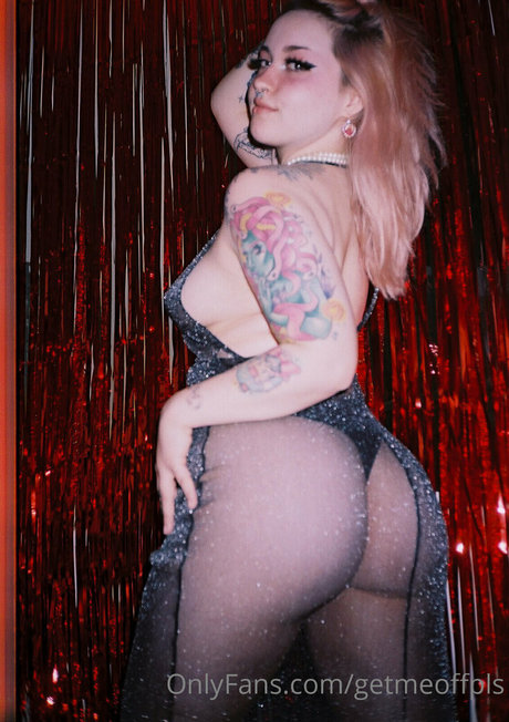 getmeoffpls modèle adulte galerie