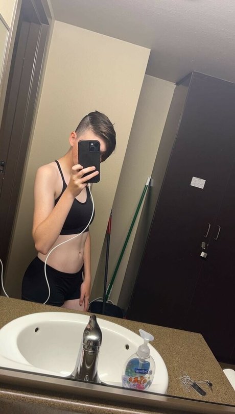 Mockingwoojay actrice érotique des photos