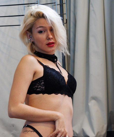 Lulaconst0 star du porno hd img