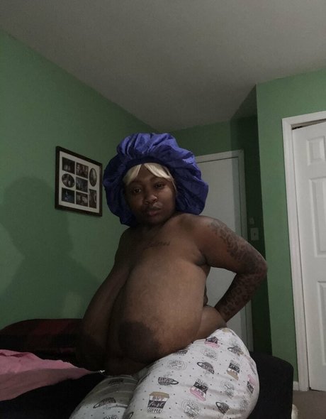 famousstarkmarie star du porno sympa des photos