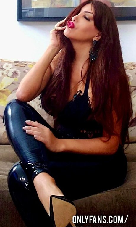 Izabelli Frazao étoile exclusive archive