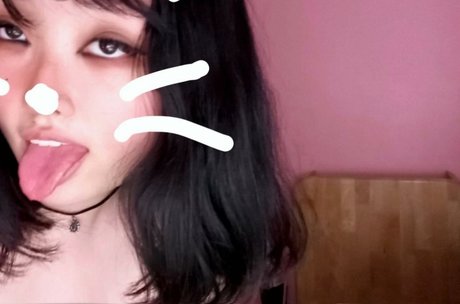 tinybooobs modèle joli collection