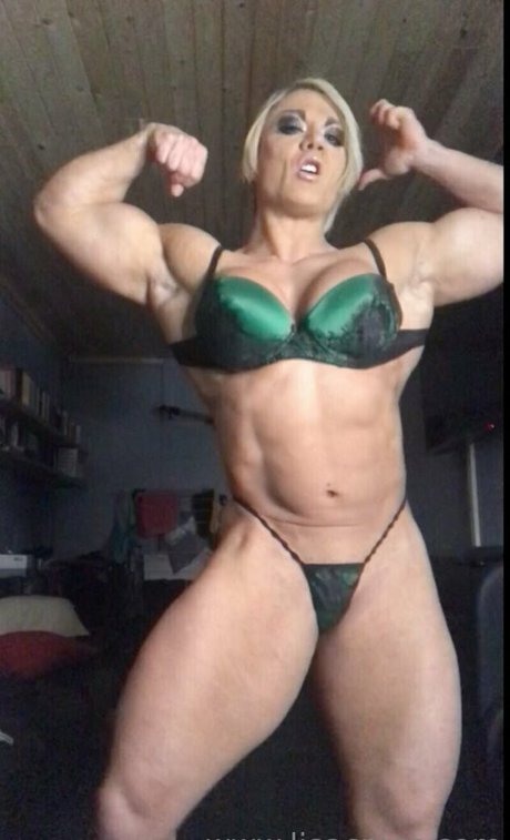 Lisa Cross haut étoile archive