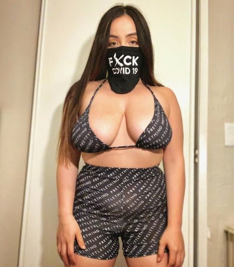 brunette onlyfans gratuit sympa image