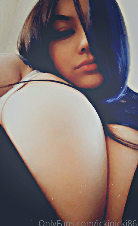 ickinicki86 star du porno xxx des photos