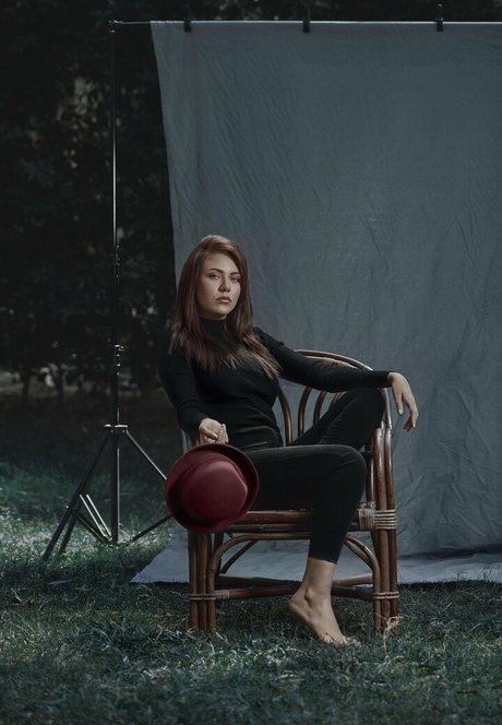 pom-pom girl nue onlyfans sympa érotique archive