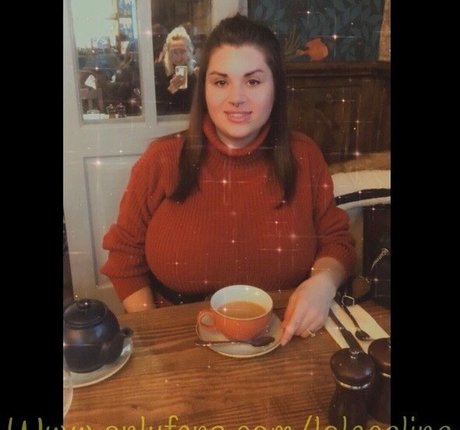 trio à gros seins onlyfans le sexe meilleur image