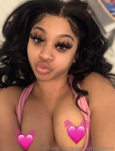 amourjazmina modèle érotique photo