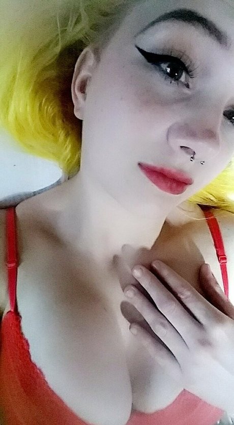 Empresselfiie modèle érotique photo