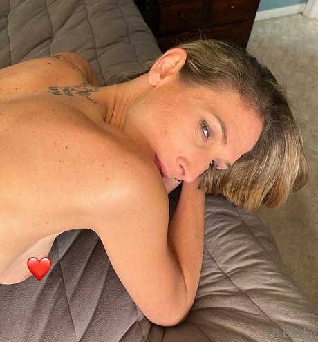 the lil birdie modèle de sexe photo