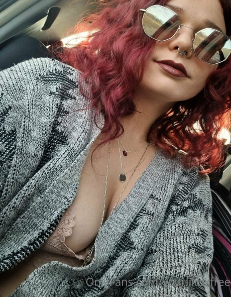 yourlilfoxfree modèle sympa collection