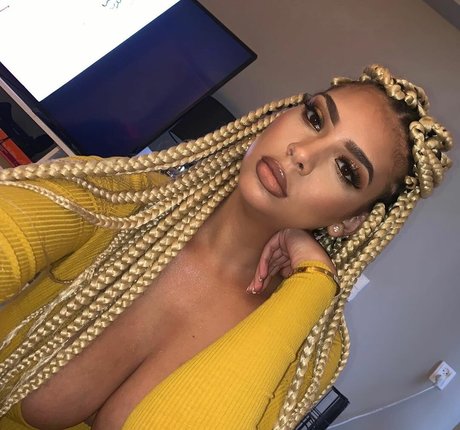 footjob uniquementfans haute définition chaud des photos