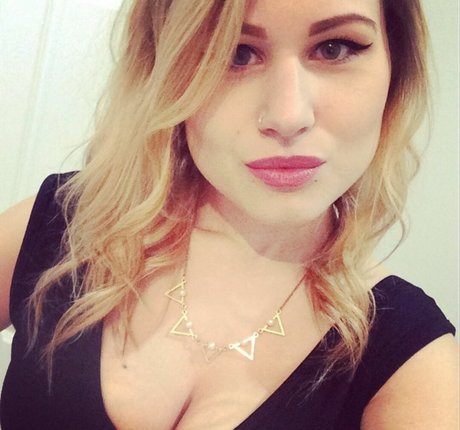 Honey And Sulphur sexe star galeries