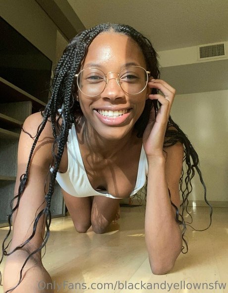 baisers lesbiens onlyfans exclusif photos