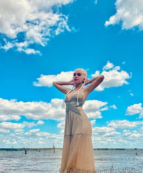 misskahleesi star du porno gratuit images