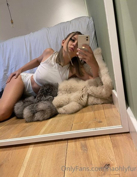 naohlyfur actrice adulte photo