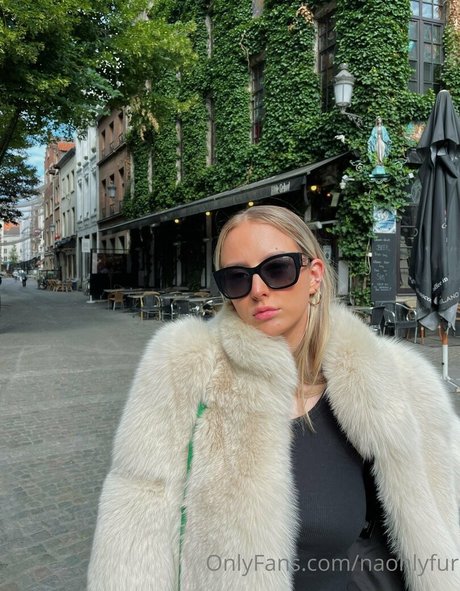 naohlyfur étoile érotique image