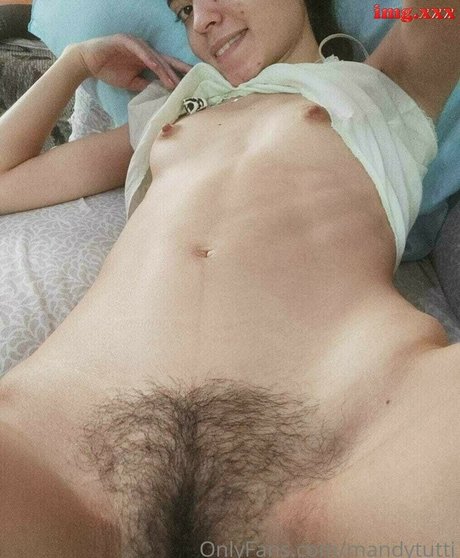 gros seins ébène onlyfans adulte érotique images