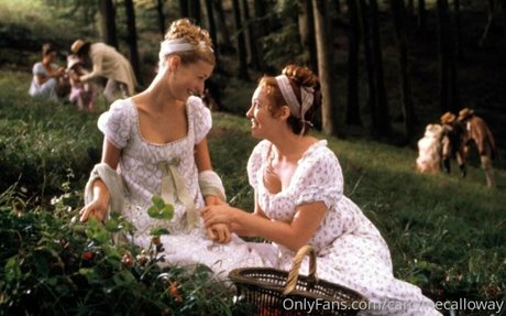 carolinecalloway actrice chaude img