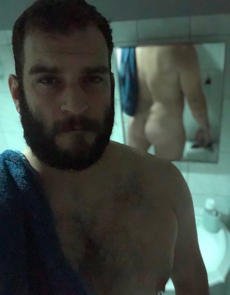 twink nu onlyfans plutôt parfait archive