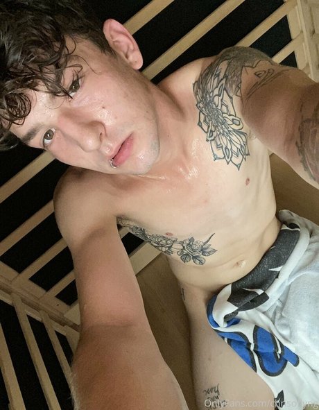 chrisoflyng modèle sympa img