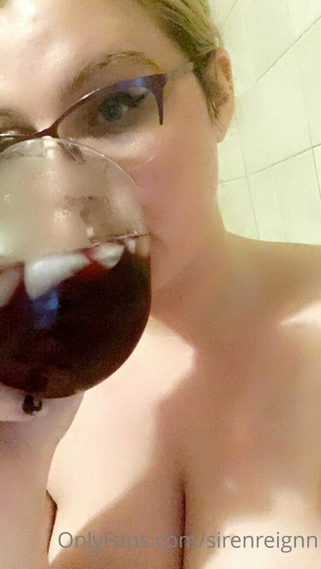 sirenreignn actrice xxx image