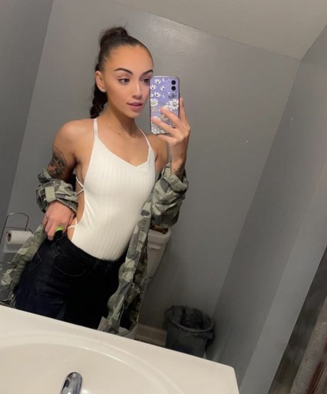 Bianka Montijo modèle adulte archive