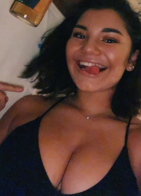 Hannah M étoile nue images