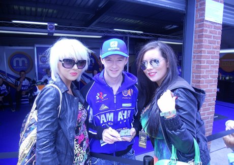 chaton courbé onlyfans haut gratuit des photos