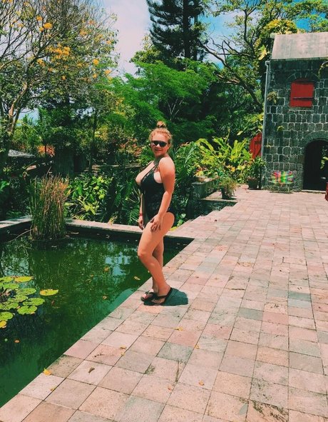 éjaculation pov onlyfans nu chaud img