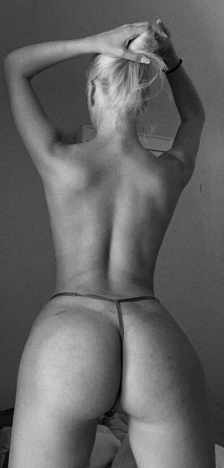 éjaculation pov onlyfans sexe artistique photo