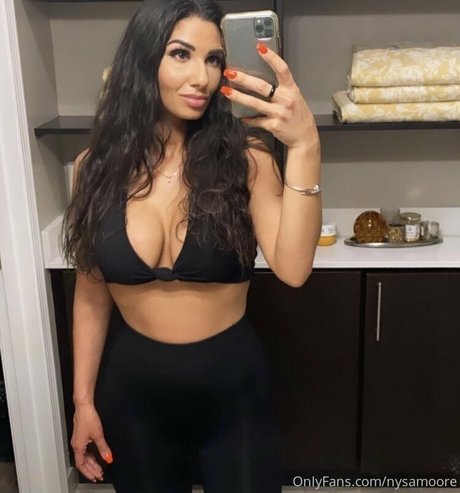 nysamoore modèle de sexe photo
