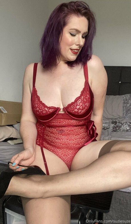 suziesuze modèle xxx galerie