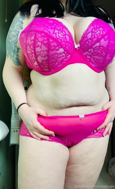 misskcups star du porno xxx collection