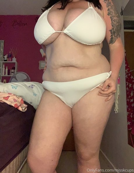 misskcups actrice libre collection