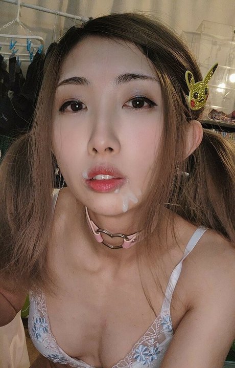 MikanCos star du porno parfaite img